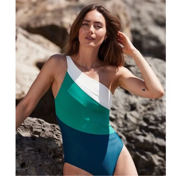 New Summersalt The Sidestroke Best Selling Swimsuit in Seaweed & Seaglass - Picture 3 of 7
